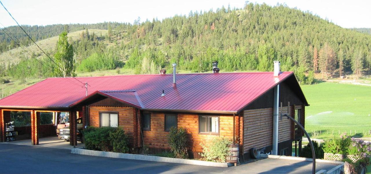 Kamloops Log Home Bed And Breakfast Esterno foto